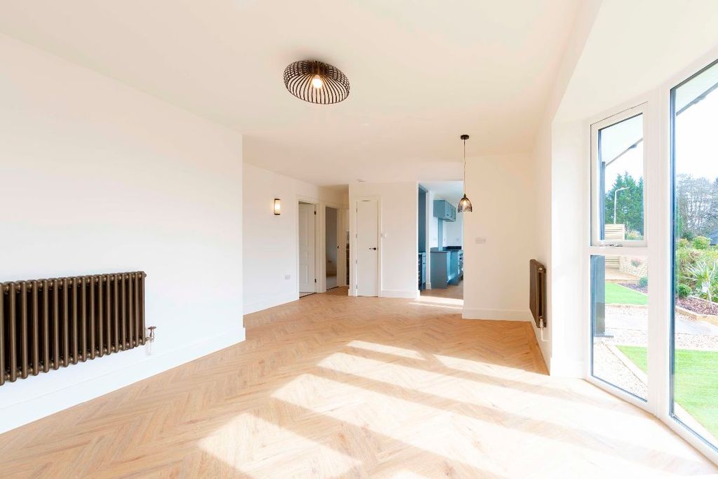 Additional image 12 of 3 bed bungalow to rentAshgrove, Edwardsville, Treharris CF46