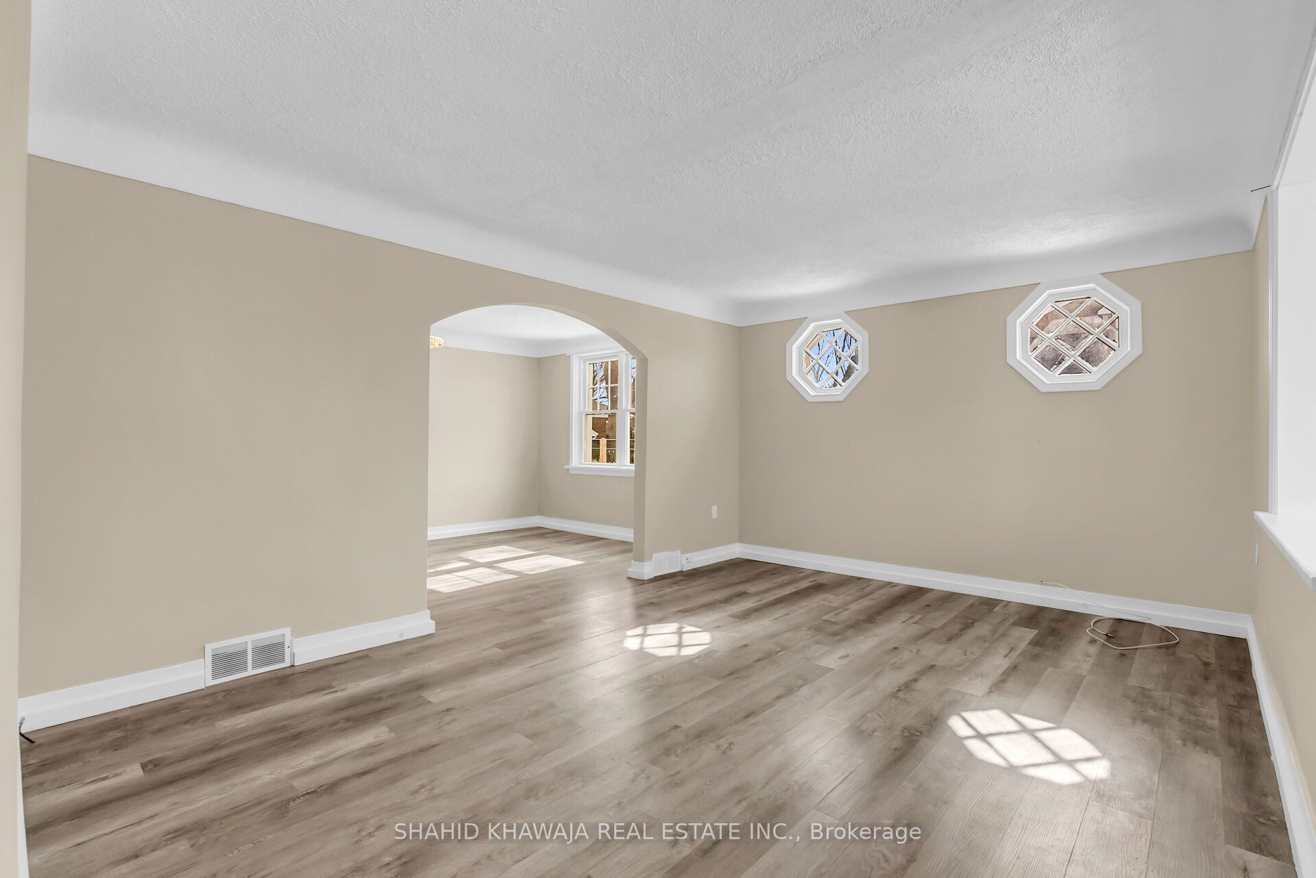 Additional image 6 of 22 Lyons Avenue, Welland, ON, L3B 1L7