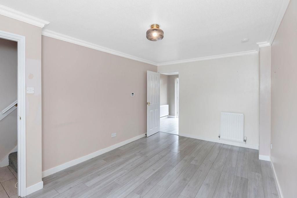 Additional image 3 of 3 bed semi-detached house to rentEast Kilngate Rigg, Edinburgh EH17