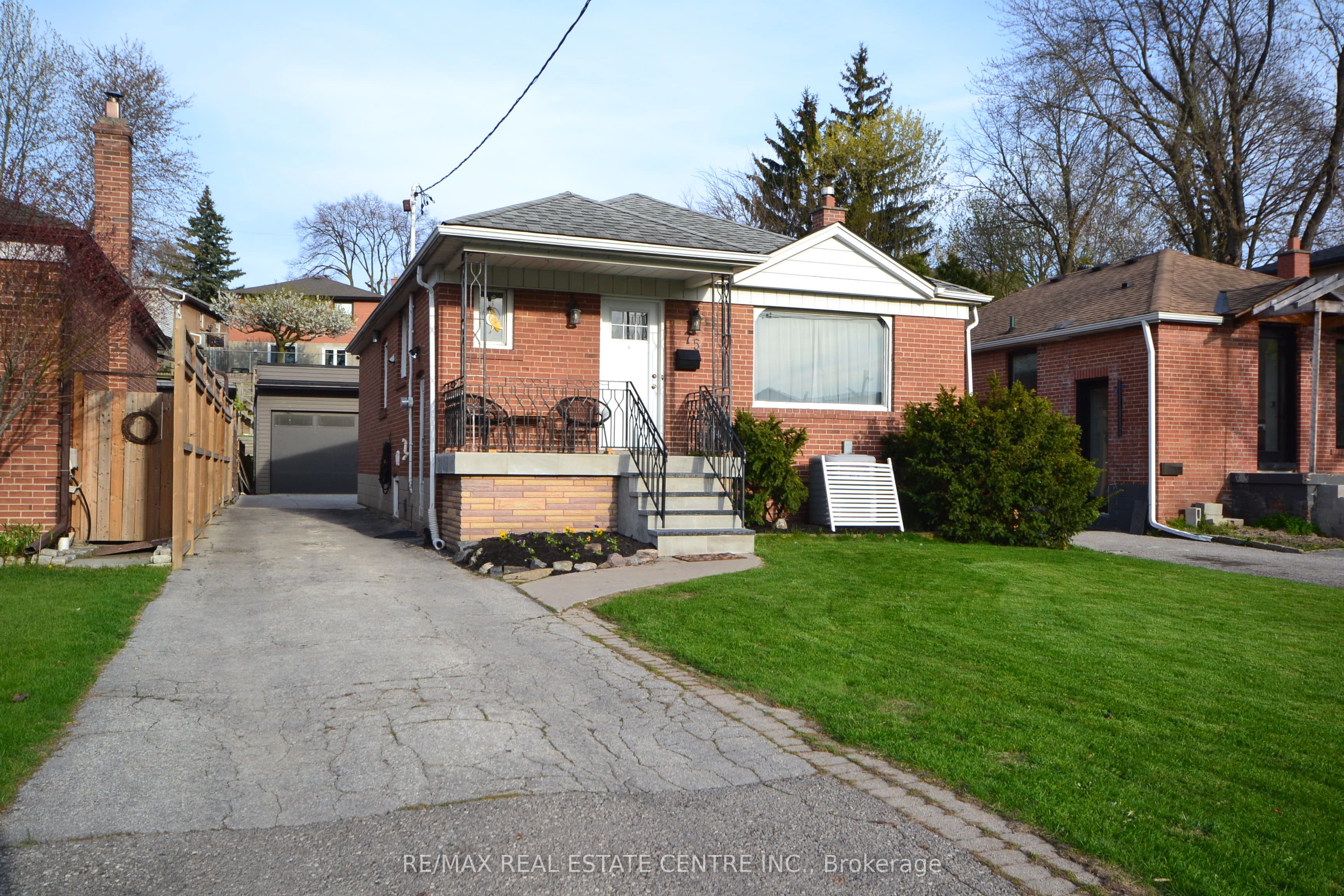 Additional image 2 of 75 Cynthia Road, Toronto, ON, M6N 2P8