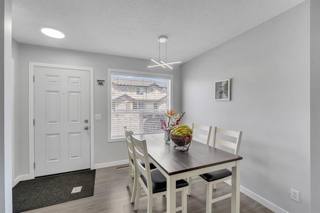 Additional image 4 of 257 Saddlebrook Point NE, Calgary, AB, T3J 0G4
