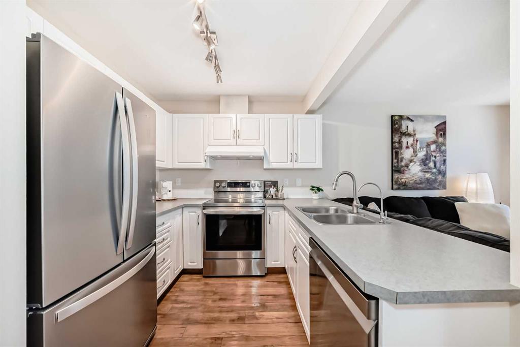 Additional image 5 of 103 Everstone Place SW, Calgary, AB, T2Y 4H7