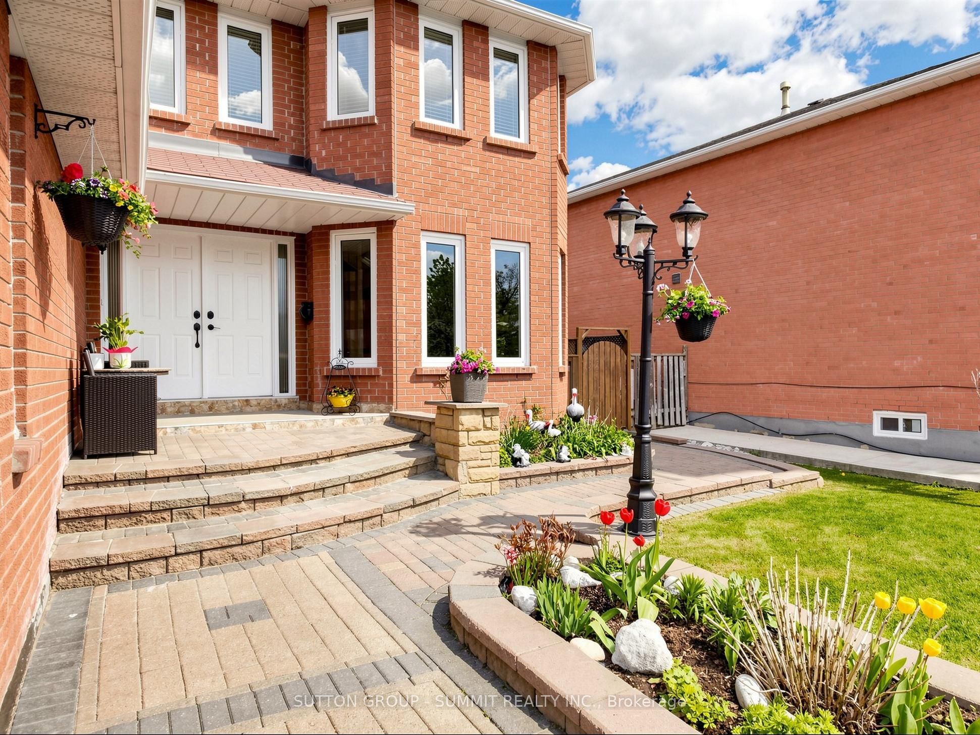 556 Ray Lawson Boulevard, Brampton, ON, L6Y 4H5 photo 4