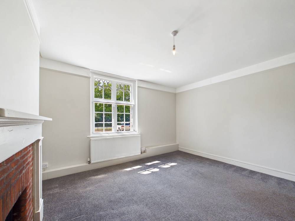 Additional image 10 of 2 bed flat to rentMain Road, Woolverstone, Ipswich, Suffolk IP9