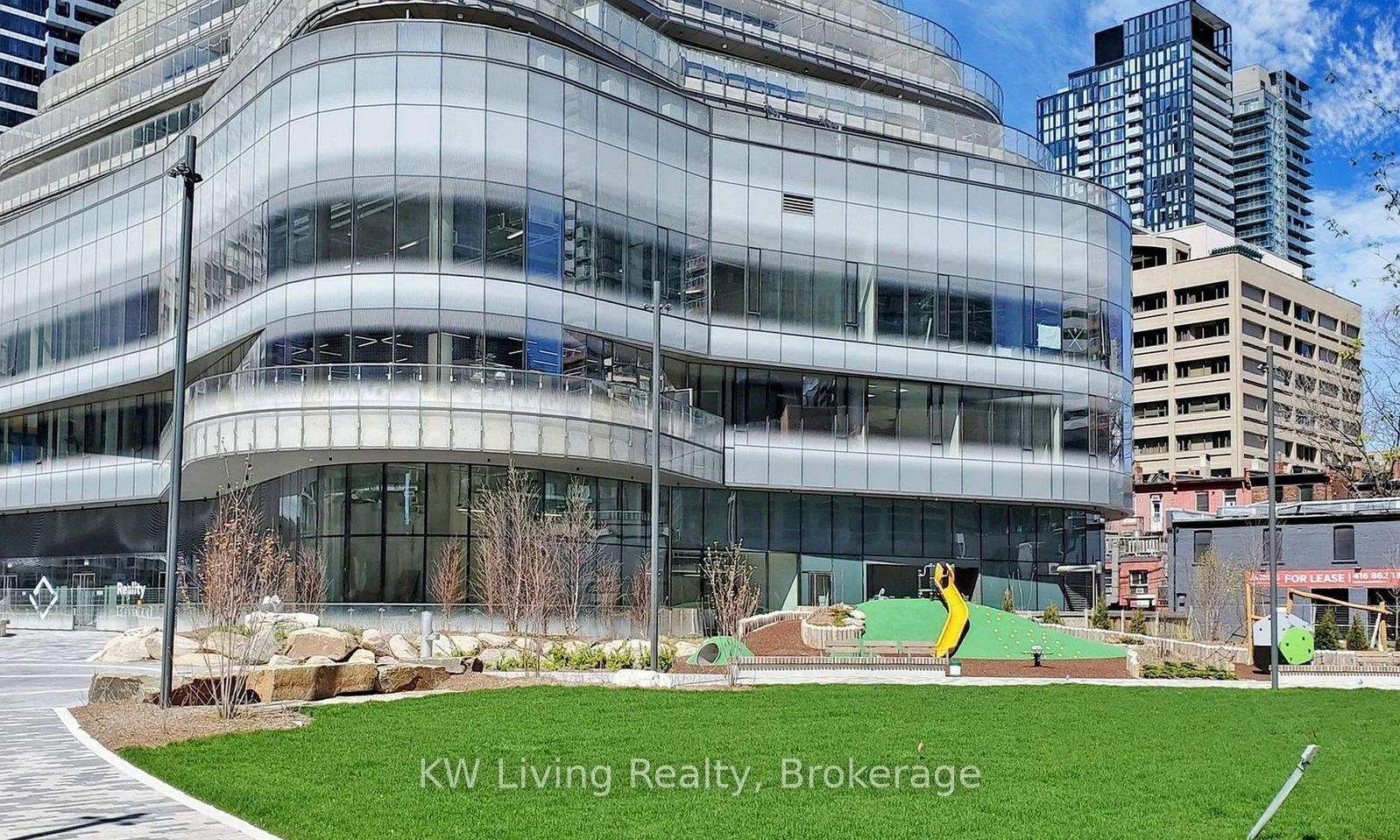 Additional image 2 of 5210-11 Wellesley Street W, Toronto, ON, M4Y 1E8