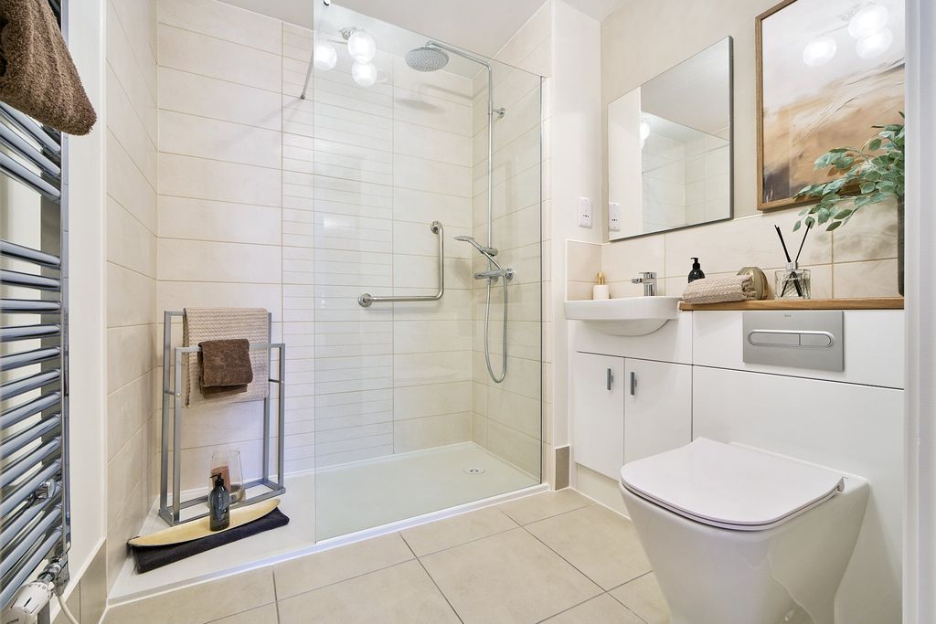 Additional image 4 of 2 bed flat to rentRainsford Road, Chelmsford CM1