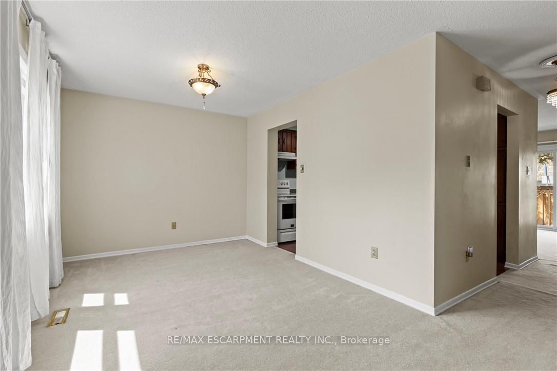 Additional image 4 of 11-2825 Gananoque Drive, Mississauga, ON, L5N 1V6