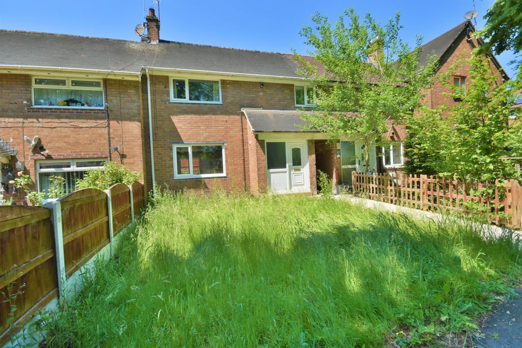 3 bed terraced house to rentWoodwards Walk, Acrefair LL14