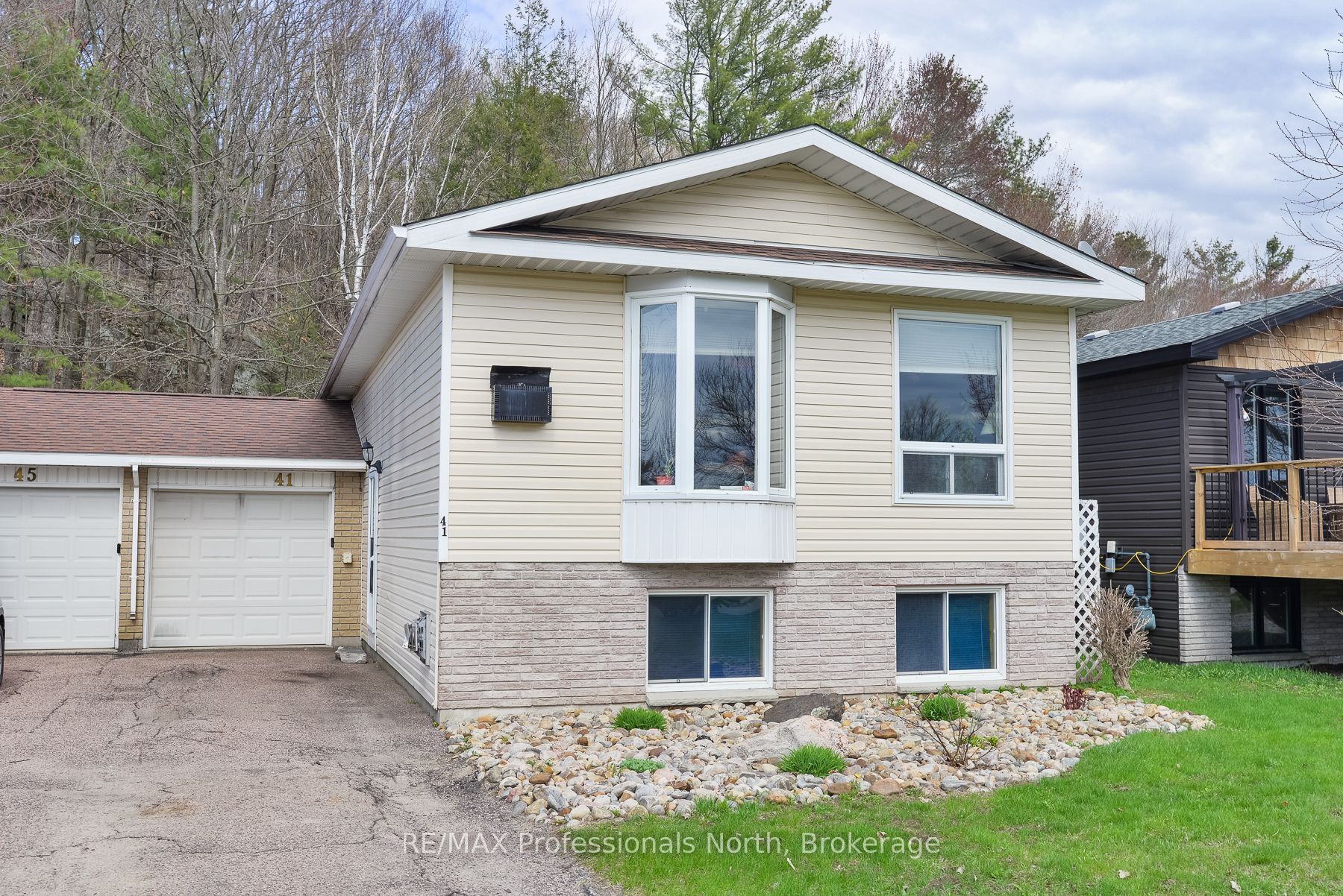 41 Pinecone Drive, Bracebridge, ON, P1L 2G3