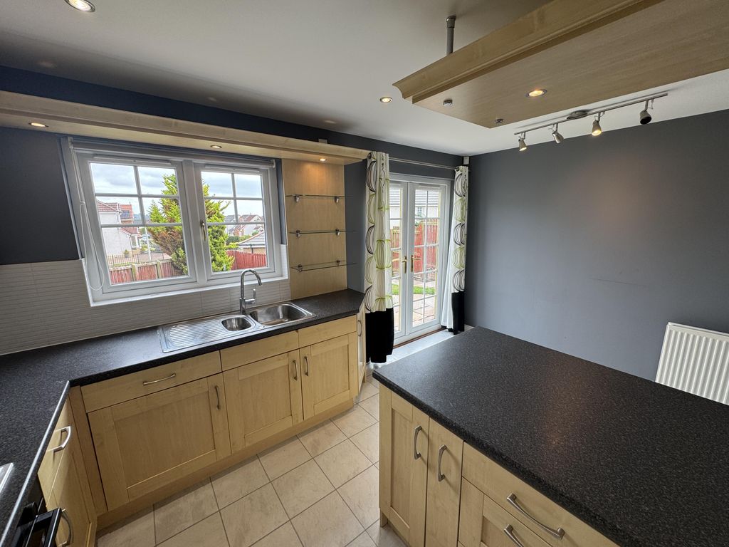 Additional image 10 of 4 bed detached house to rent52 St. Martin Crescent, Dundee DD3