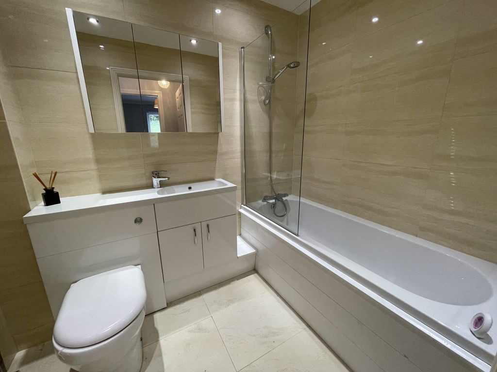Additional image 13 of 2 bed flat to rentThe Steadings, Manor Woods, Douglas IM2