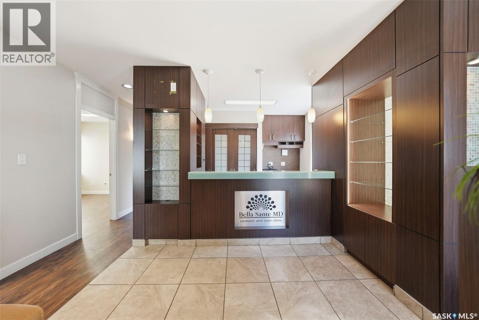 Additional image 2 of 518 Queen Street, Saskatoon, SK, S7K0M5