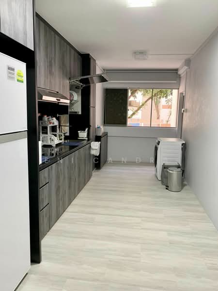 854 Tampines Street 82 photo 4