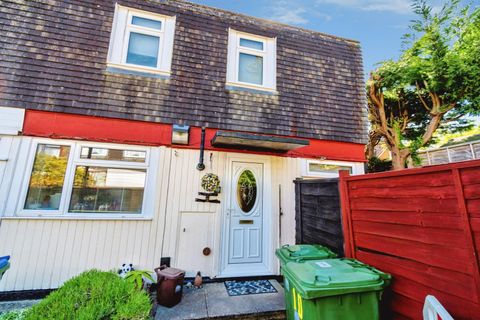 Falaise Close, Southampton, Hampshire SO16