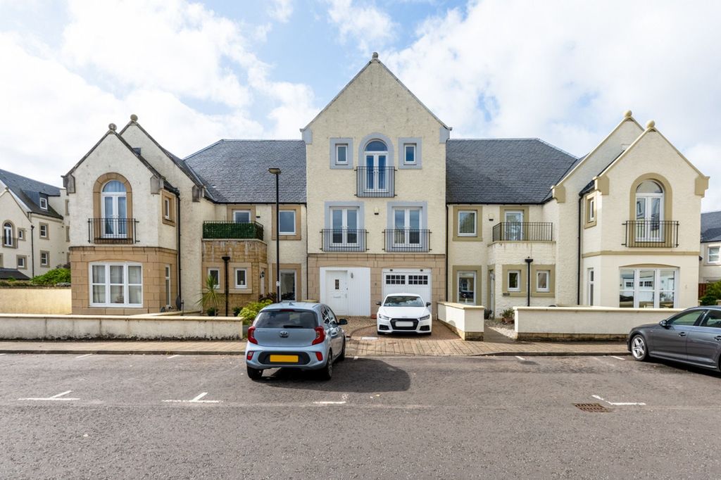 Additional image 3 of 3 bed terraced house for saleBailey Grove, Inverkip PA16