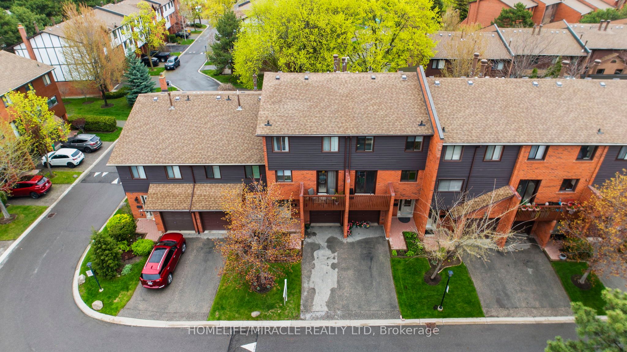 32-4165 Fieldgate Drive, Mississauga, ON, L4W 2M9
