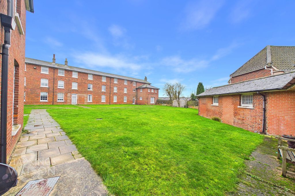 Additional image 2 of 2 bed flat for saleIpswich Road, Pulham Market, Diss IP21