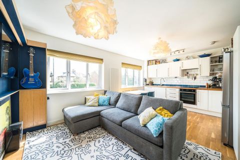 Upper Tulse Hill, Tulse Hill SW2
