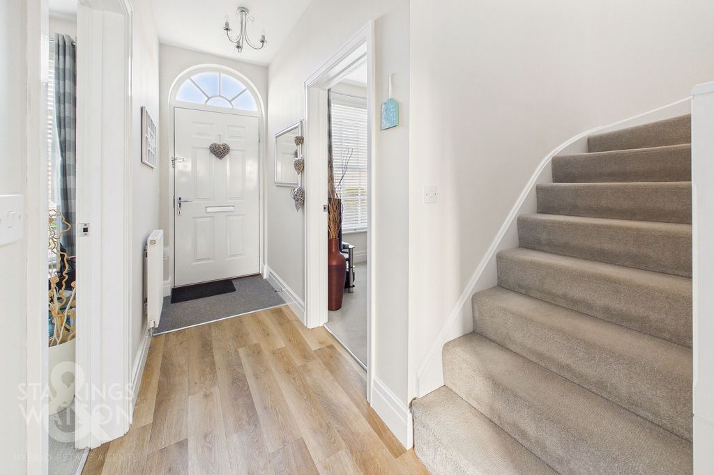 Additional image 6 of 4 bed detached house for saleOak Avenue, Loddon, Norwich NR14