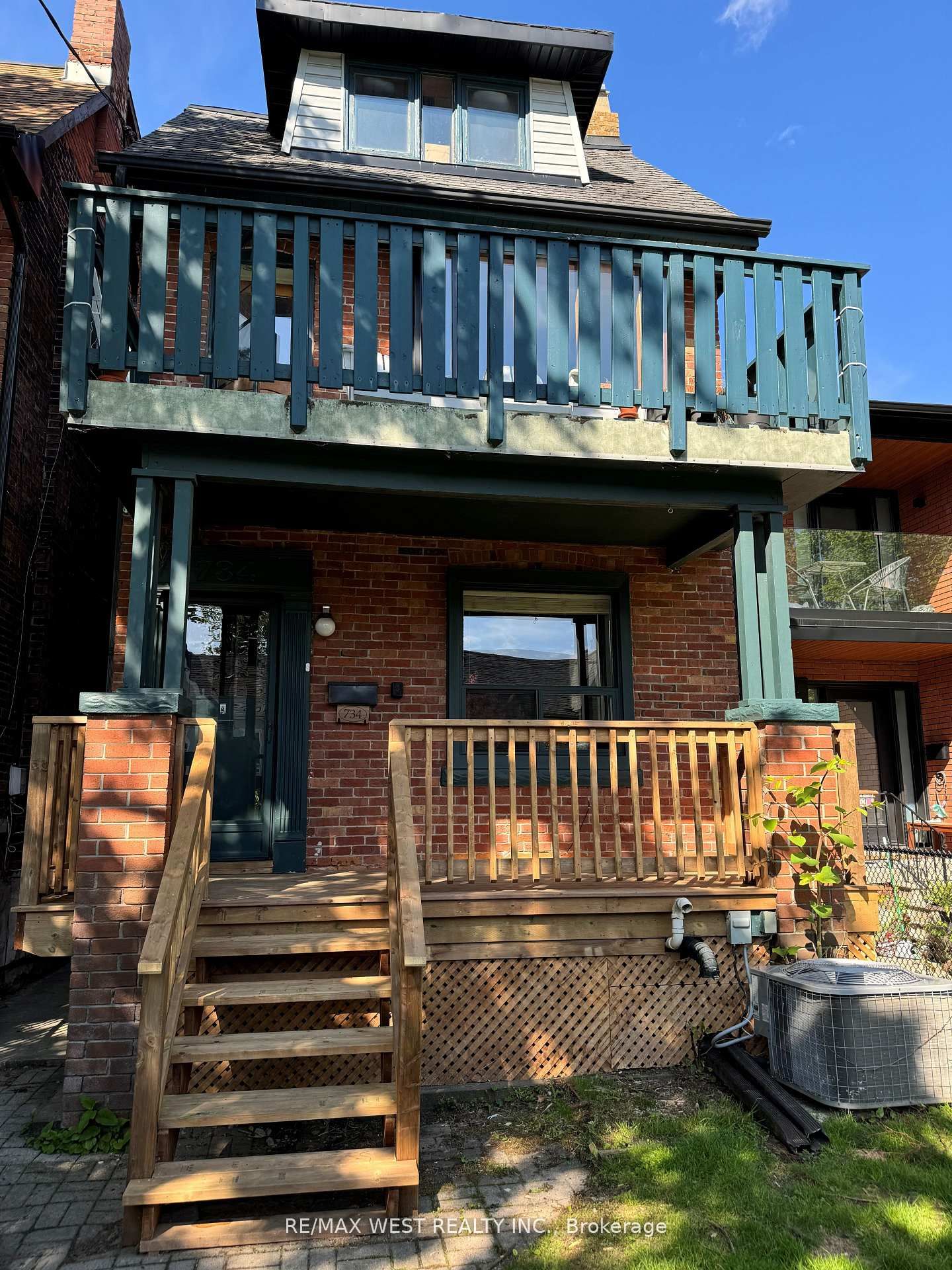 Main Fl-734 Indian Road, Toronto, ON, M6P 2E3