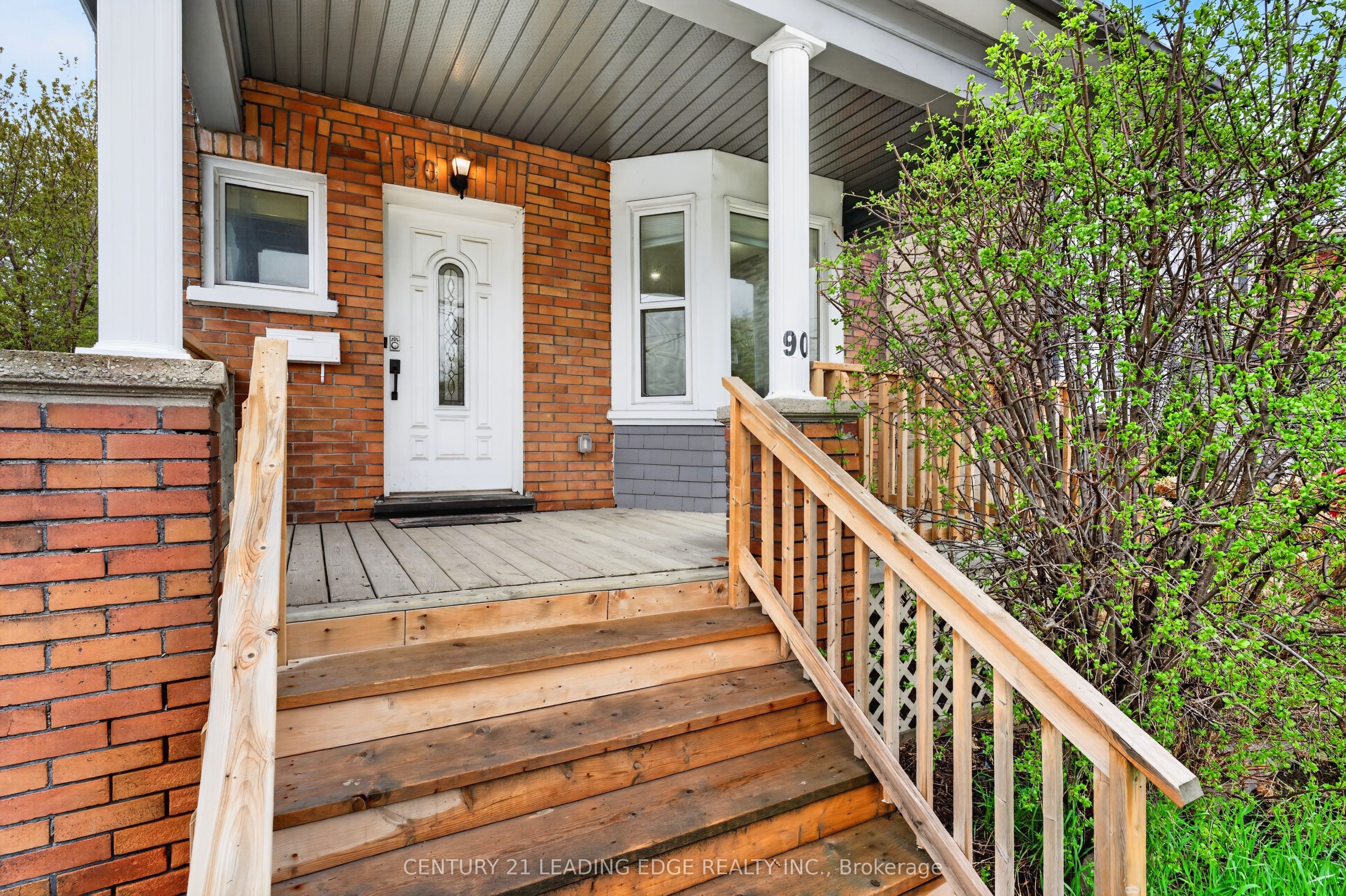 Additional image 3 of 90 Park Road S, Oshawa, ON, L1J 4G9
