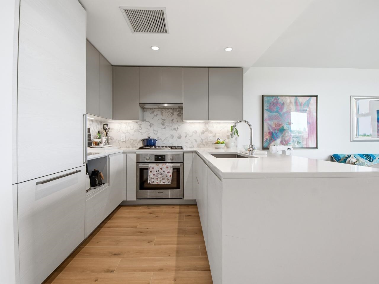 Additional image 2 of 1304-8188 Fraser Street, Vancouver, BC, V5X 0J8
