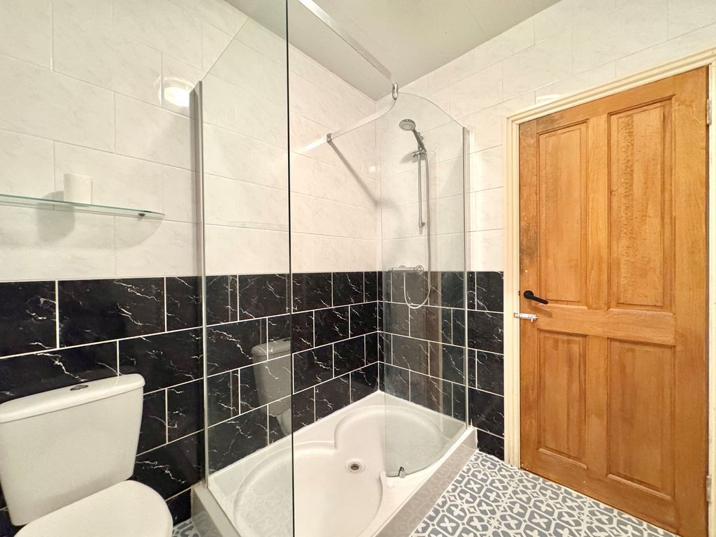 Additional image 12 of 2 bed flat for salePrestwick Road, Ayr KA8