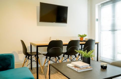 Ruskin Avenue, Manchester M14, Room to rent