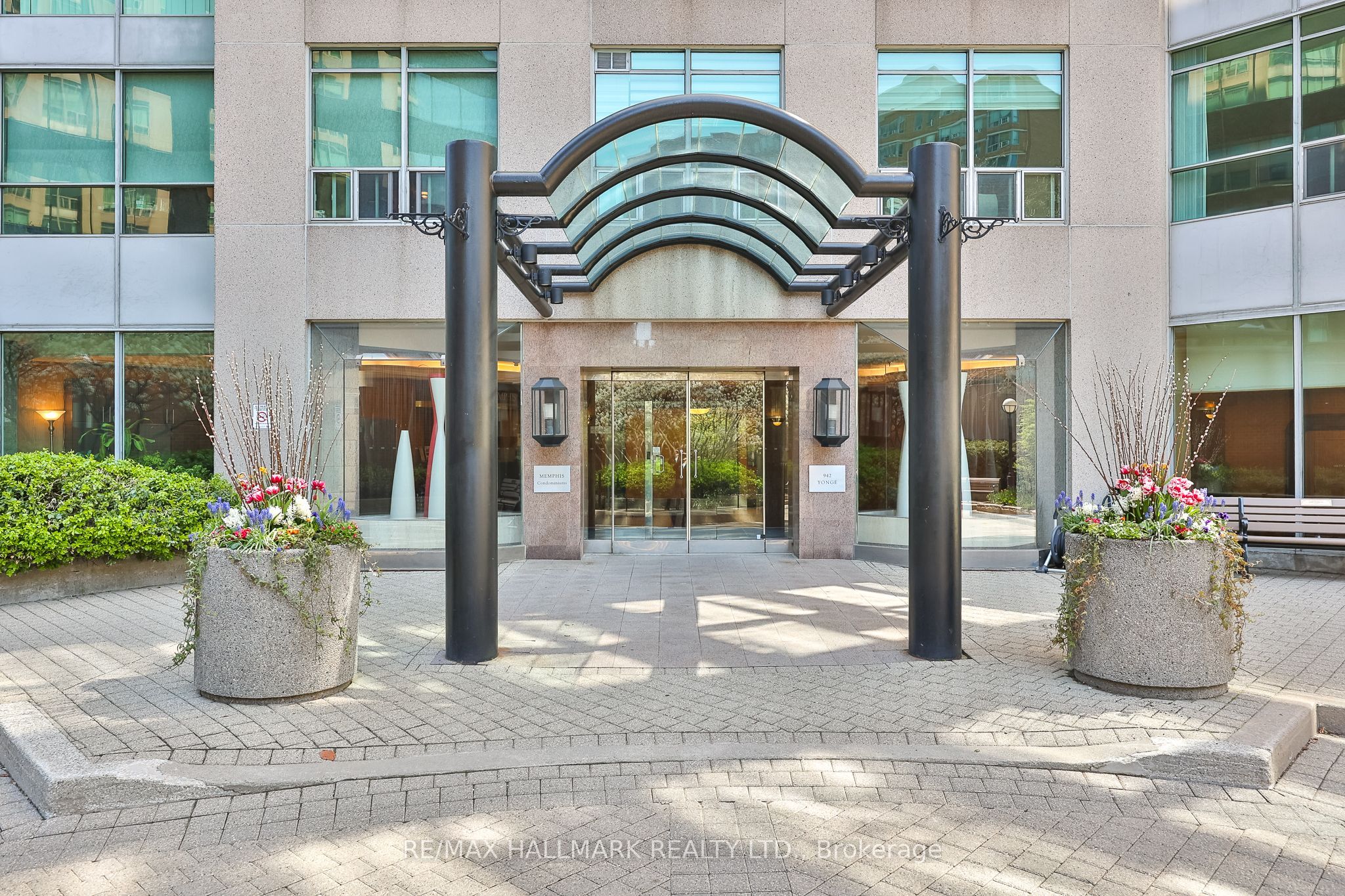 506-942 Yonge Street, Toronto, ON, M4W 3S8