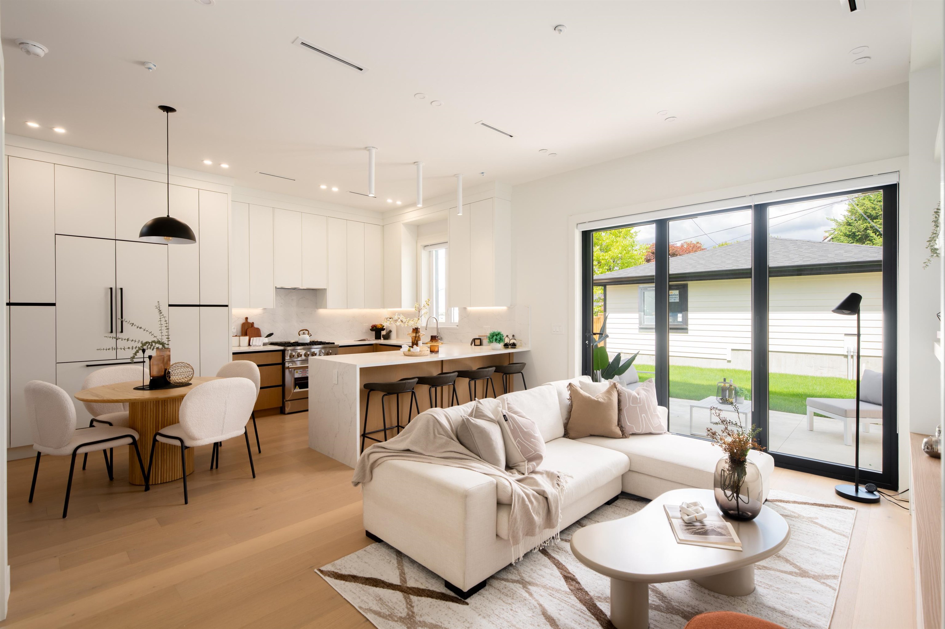 Additional image 6 of 2-3645 Dundas Street, Vancouver, BC, V5K 1S3