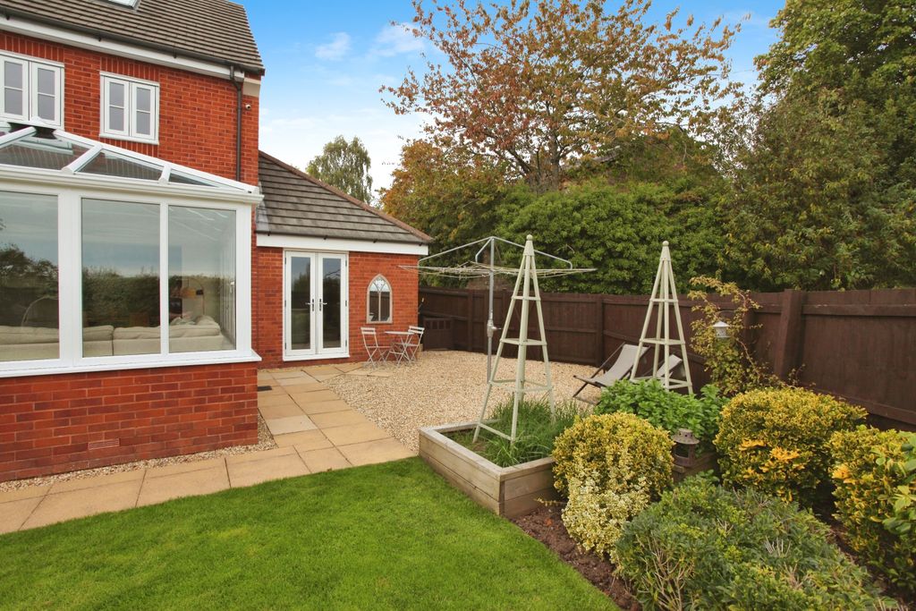 Additional image 21 of 5 bed detached house for saleMons Close, Newport NP20