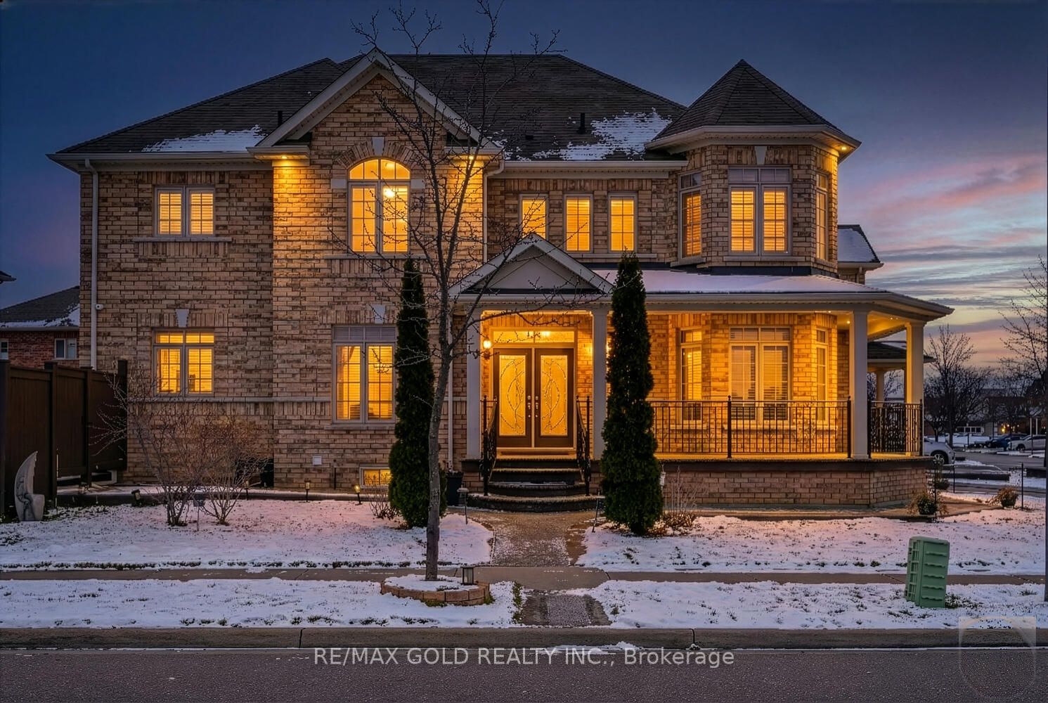 15 Vanwood Crescent, Brampton, ON, L6P 2X4