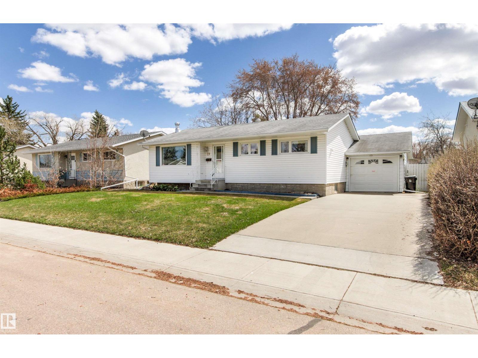 29 Bristow Crescent, Spruce Grove, AB, T7X2E1