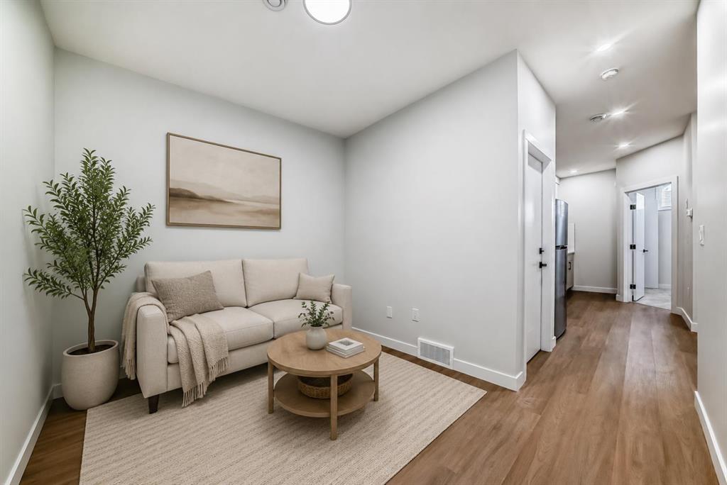 Additional image 6 of 3933 62 Street NW, Calgary, AB, T3B 6R1