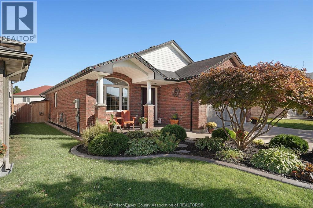 4530 Sassafras , Windsor, ON, N9G3C8