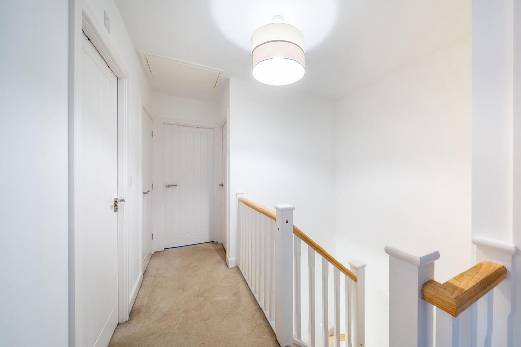 Additional image 8 of 4 bed detached house for saleAlbertine Gardens, Edwalton, Nottingham NG12