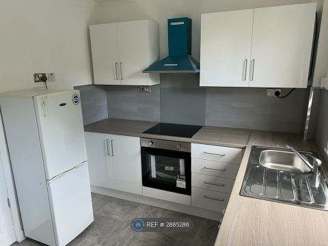 Wester Drylaw Drive, Edinburgh EH4