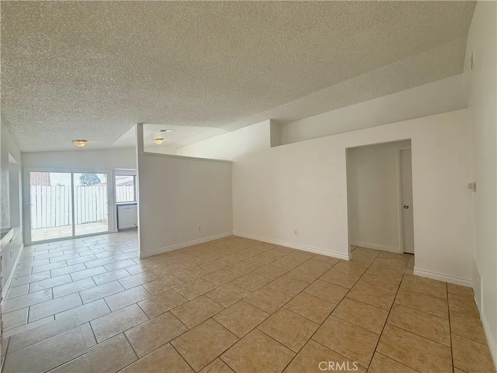 Additional image 19 of 769 W Virginia Street, Rialto, CA 92376