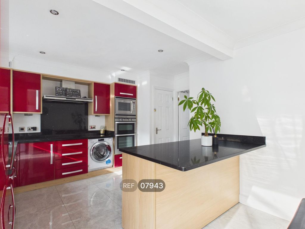 Additional image 3 of 3 bed detached house to rent9, Clement Drive, Peterborough PE2