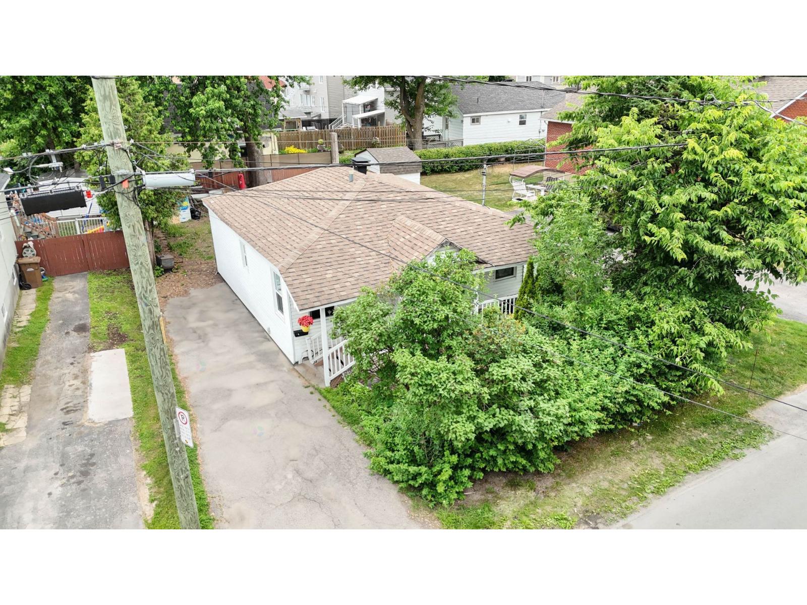 4051 52e Rue