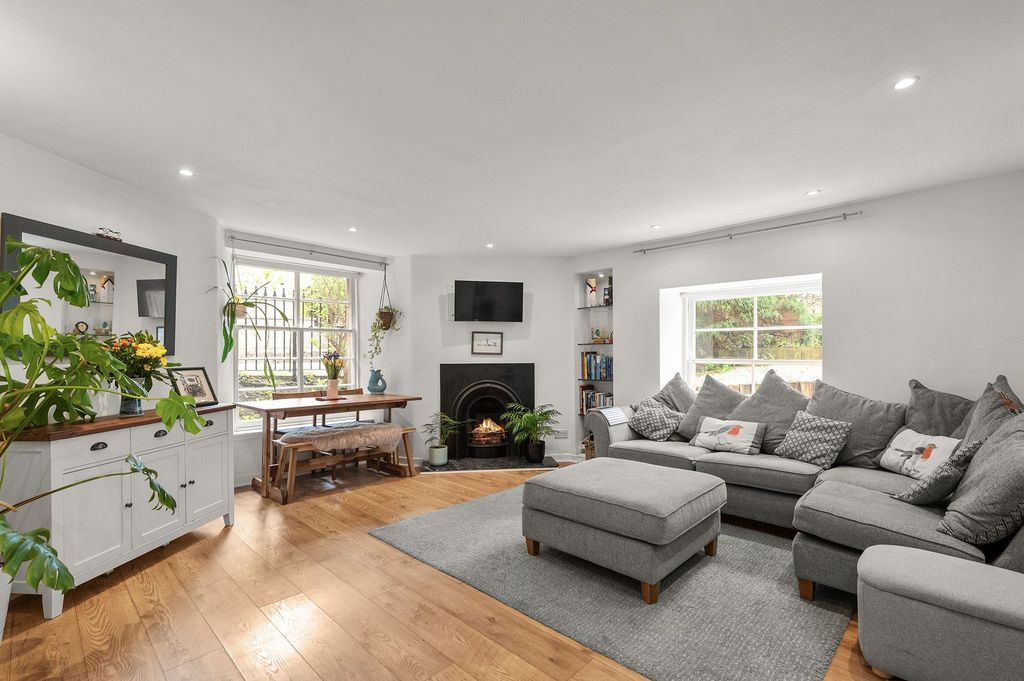 Additional image 2 of 2 bed flat for saleWell Road, Bridge Of Allan FK9