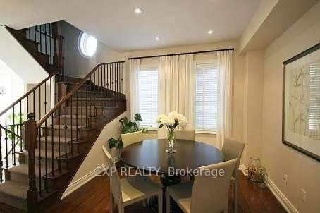 Additional image 4 of B-2 Fairleigh Crescent, Toronto, ON, M6C 3R8