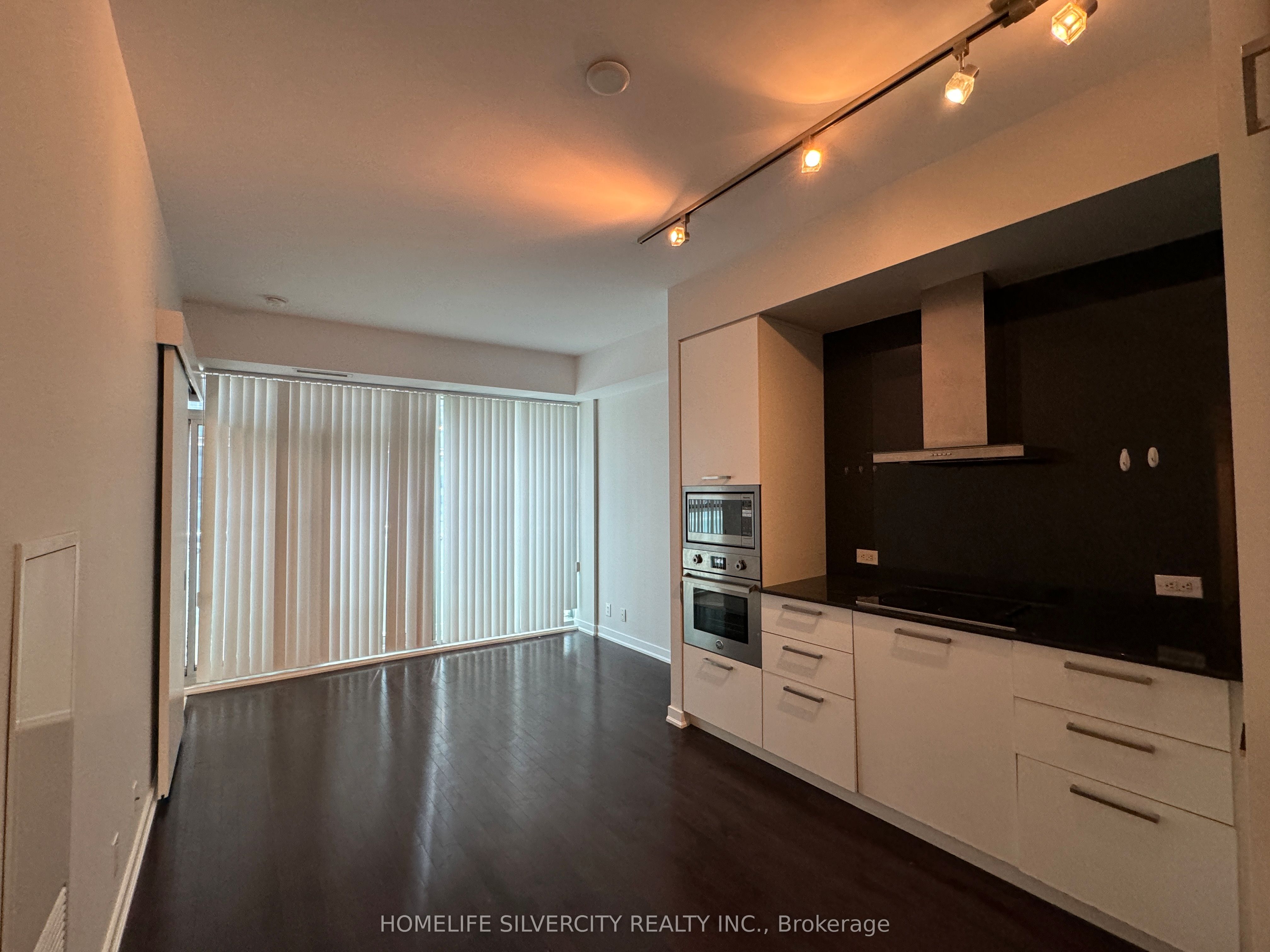 Additional image 6 of 409-14 York Street, Toronto, ON, M5J 0B1