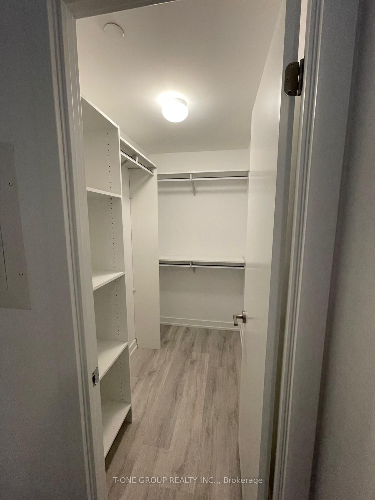 Additional image 6 of 2305-7 Golden Lion Heights, Toronto, ON, M2M 0C1