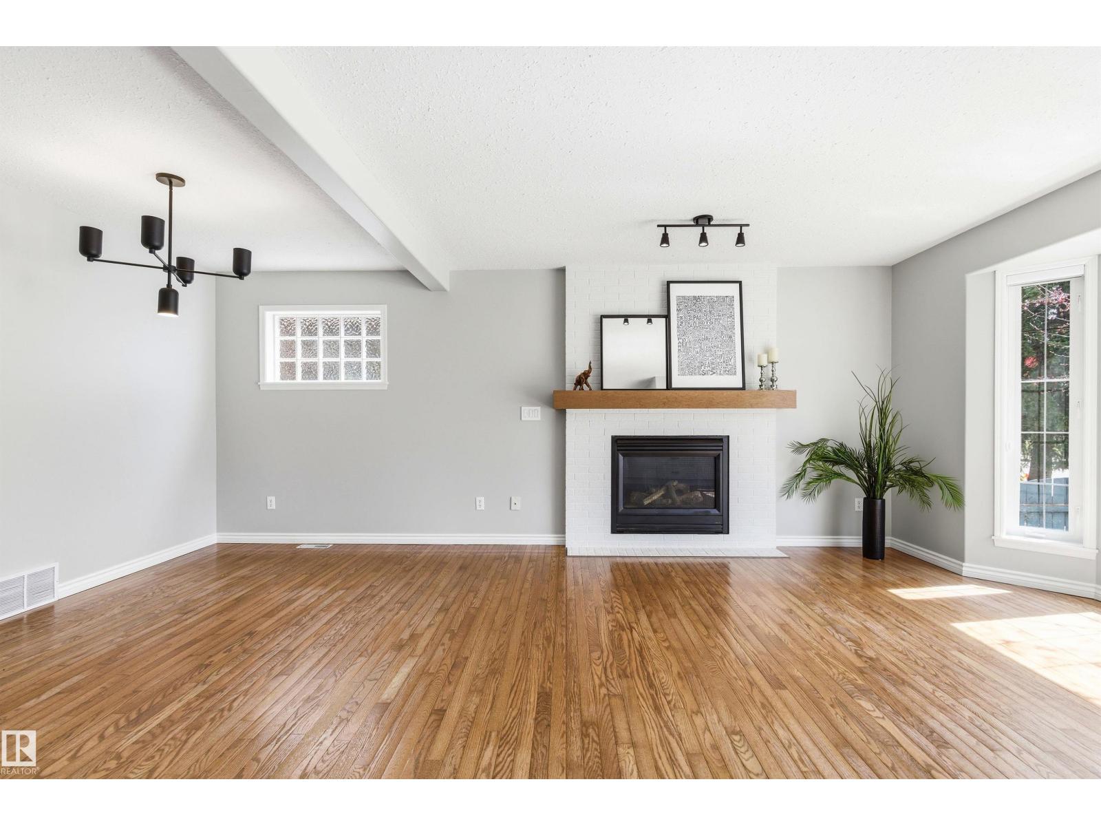Additional image 5 of 8730 92a Avenue NW, Edmonton, AB, T6C1S6