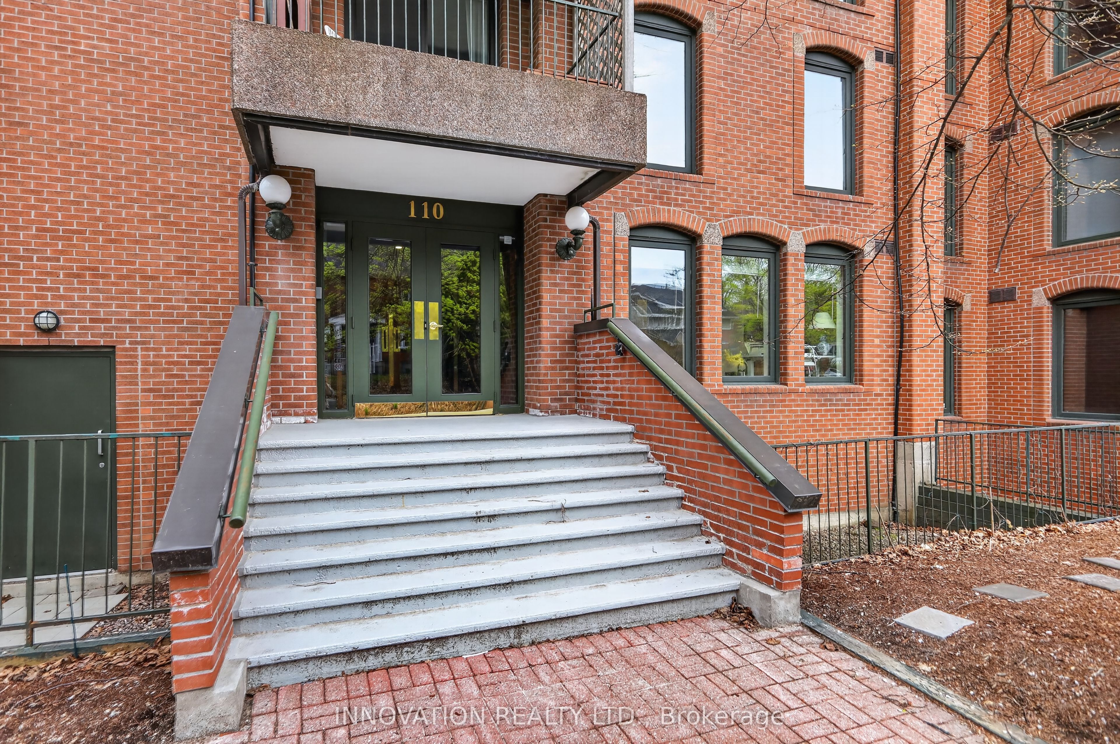 1-110 Rideau Terrace, Ottawa, ON, K1M 0Z2