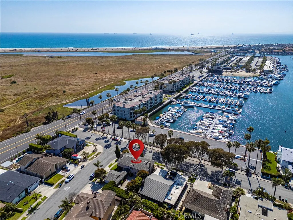 17188 Edgewater Ln, Huntington Beach, CA 92649