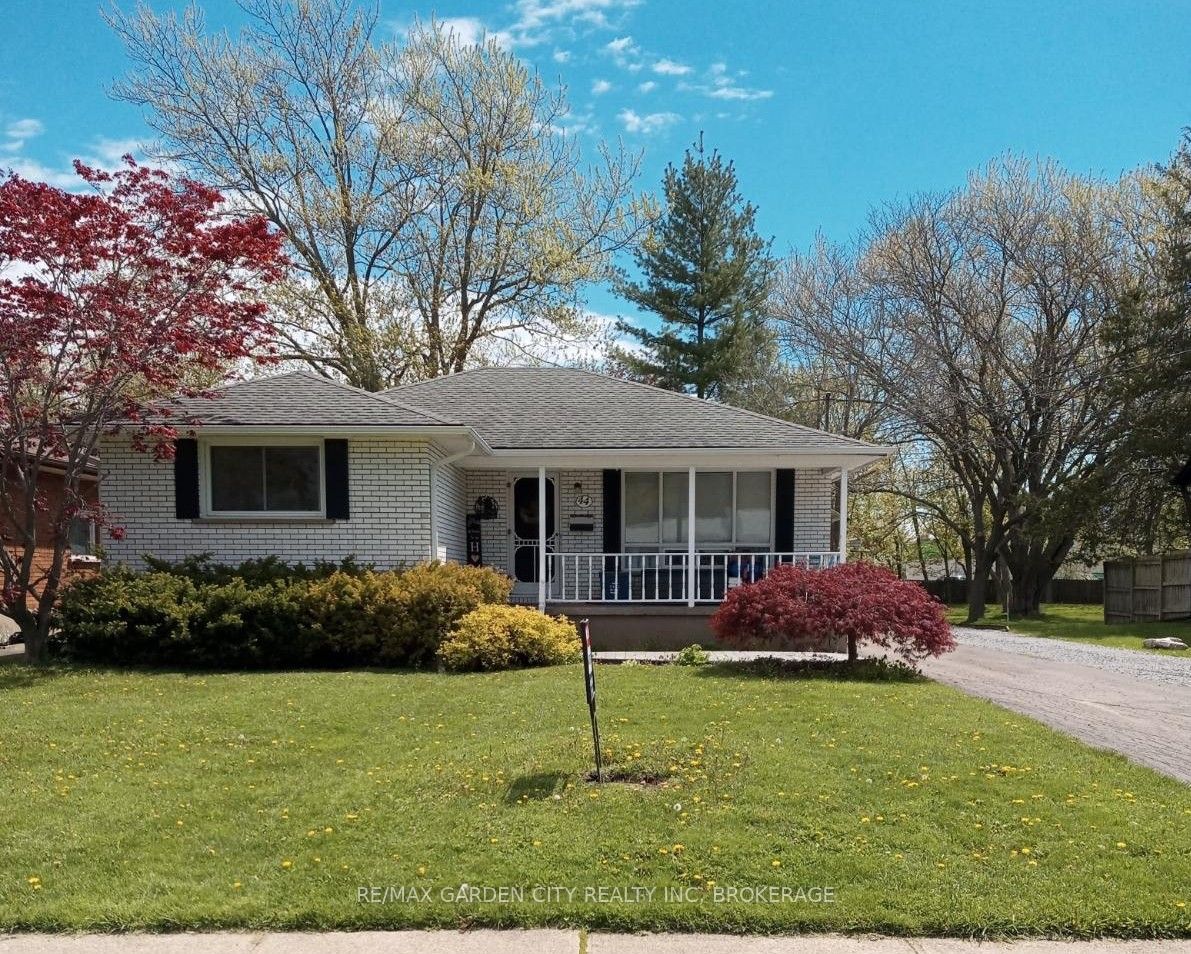 44 Valencourt Drive, Welland, ON, L3C 1M8