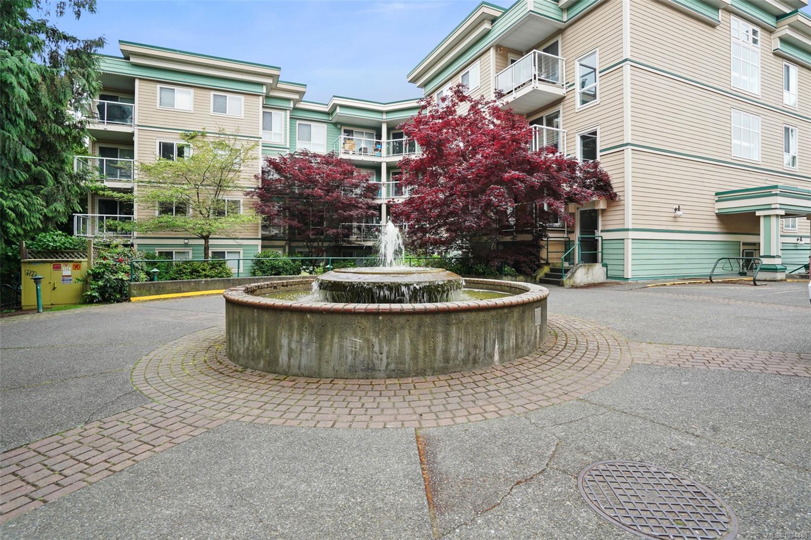 408-649 Bay Street, Victoria, BC, V8T 5H8