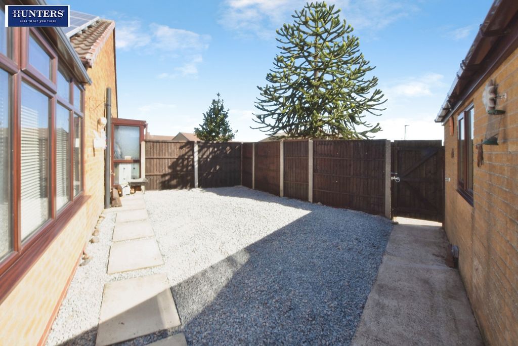Additional image 13 of 2 bed semi-detached bungalow to rentLeaburn Road, Messingham, Scunthorpe DN17